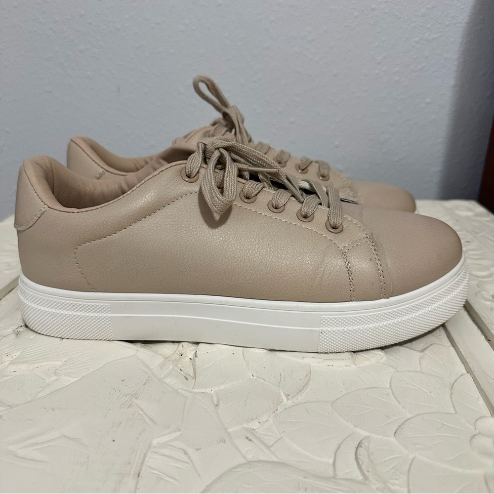 London Rebel Wide Fit Beige Sneakers - 10